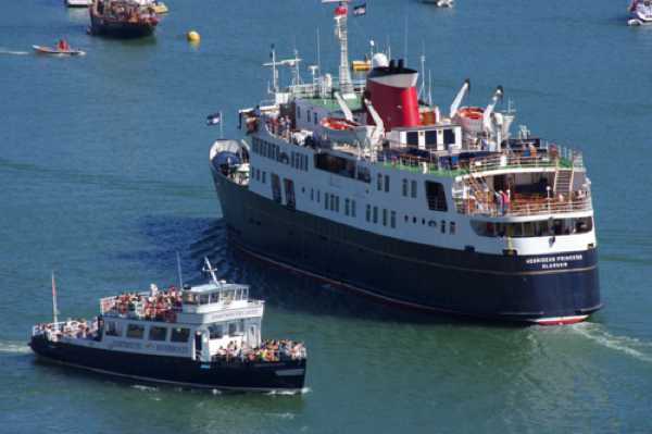 10 August 2022 - 11:07:12

-------------------------
Cruise ship Hebridean Princess in Dartmouth